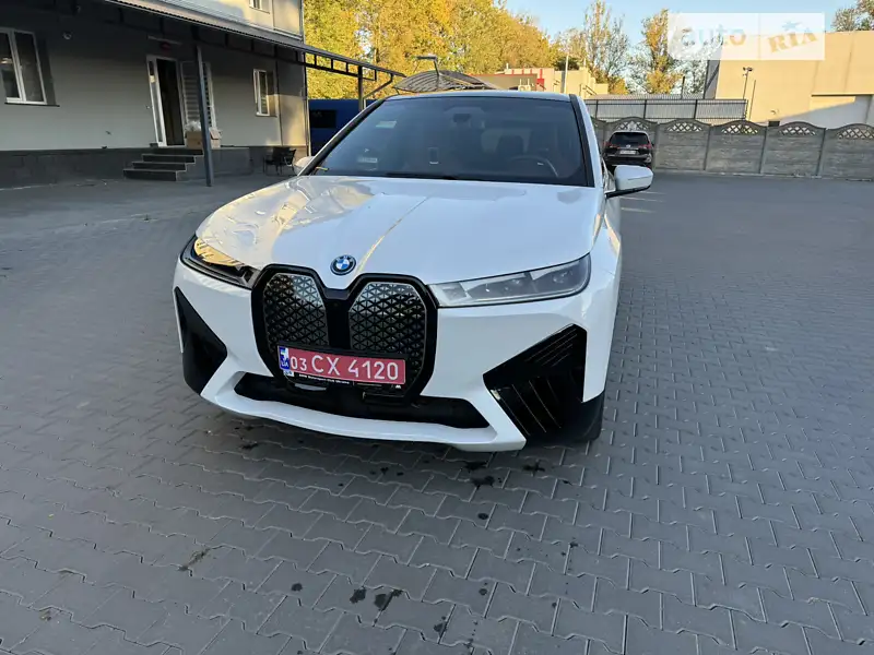 BMW iX 2023