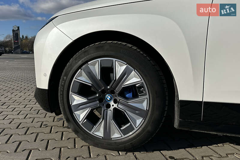 Внедорожник / Кроссовер BMW iX 2021 в Черновцах
