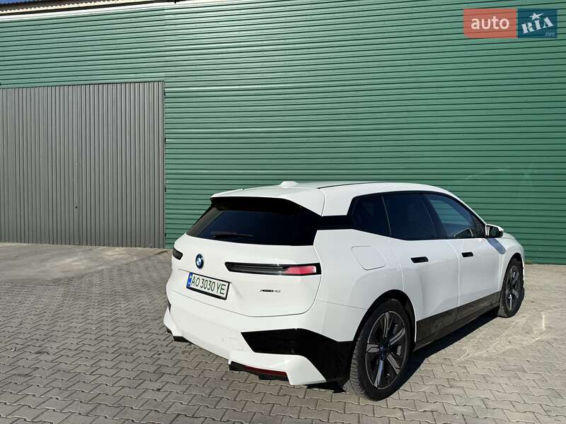 Внедорожник / Кроссовер BMW iX 2022 в Хусте