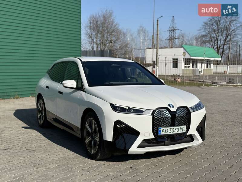 Внедорожник / Кроссовер BMW iX 2022 в Хусте