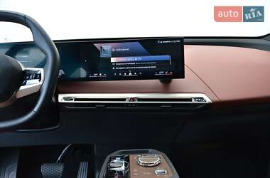Внедорожник / Кроссовер BMW iX 2023 в 