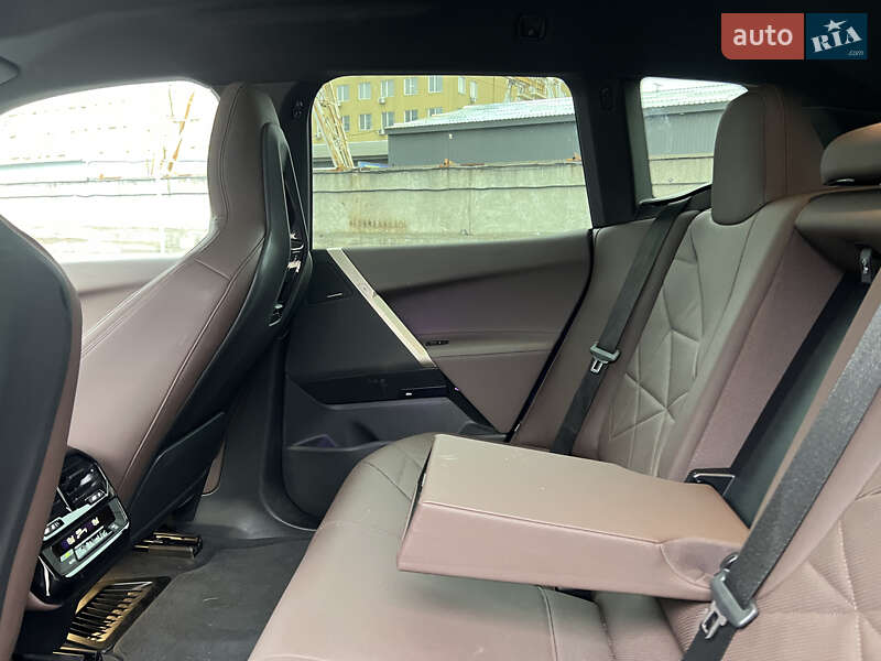 Внедорожник / Кроссовер BMW iX 2023 в Киеве