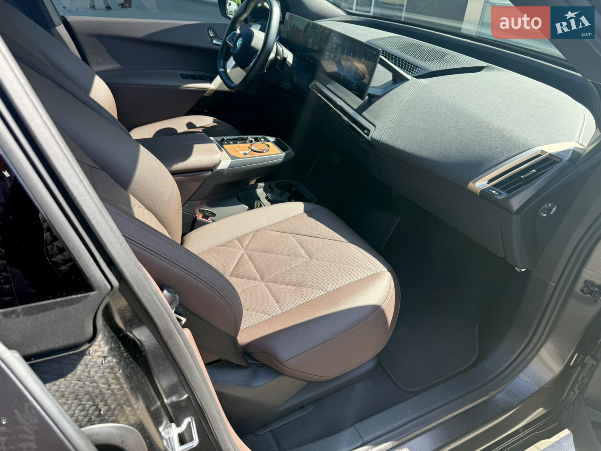 BMW iX 2022 VIN WBY11CF040CJ71535 фото оголошення 13 з 24