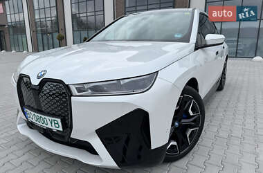 Позашляховик / Кросовер BMW iX 2022 в 