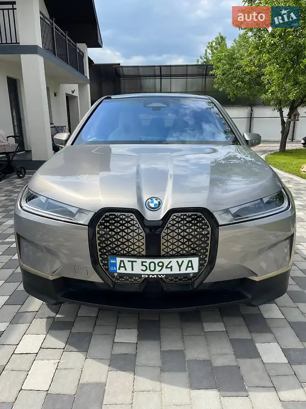 BMW iX 2023