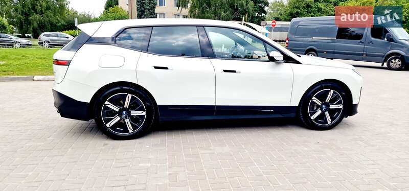 Позашляховик / Кросовер BMW iX 2023 в Тернополі