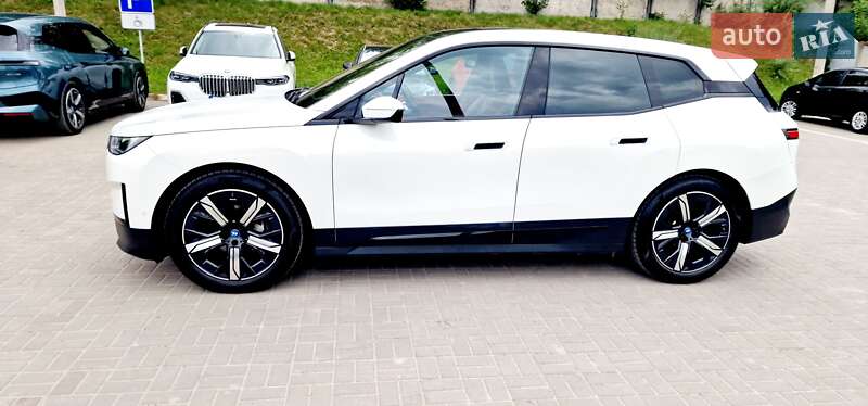 Позашляховик / Кросовер BMW iX 2023 в Тернополі