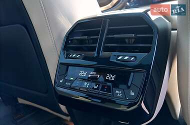 Внедорожник / Кроссовер BMW iX 2024 в 