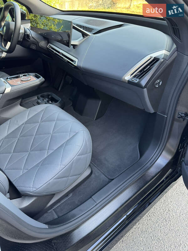 Внедорожник / Кроссовер BMW iX 2023 в Ужгороде
