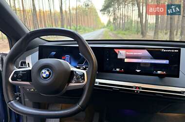 Внедорожник / Кроссовер BMW iX 2022 в 