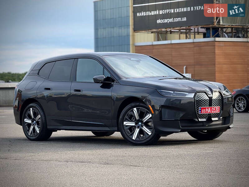 BMW iX 2023