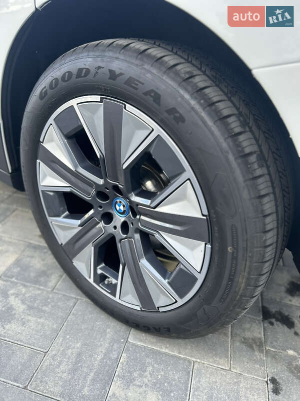 Внедорожник / Кроссовер BMW iX 2023 в Луцке