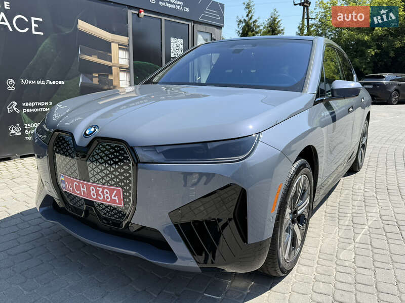 Внедорожник / Кроссовер BMW iX 2024 в 