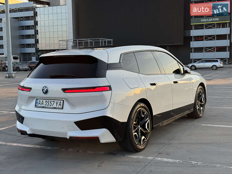 Внедорожник / Кроссовер BMW iX 2021 в Киеве