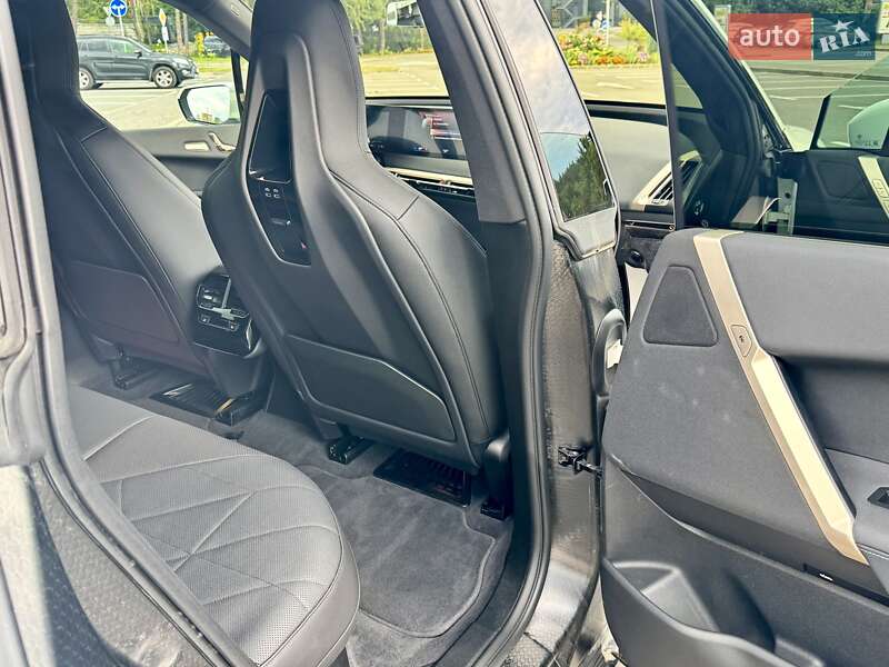 Внедорожник / Кроссовер BMW iX 2022 в Киеве фото 27 Внедорожник / Кроссовер BMW iX 2022 в Киеве