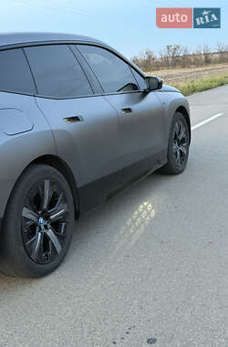 Внедорожник / Кроссовер BMW iX 2023 в 