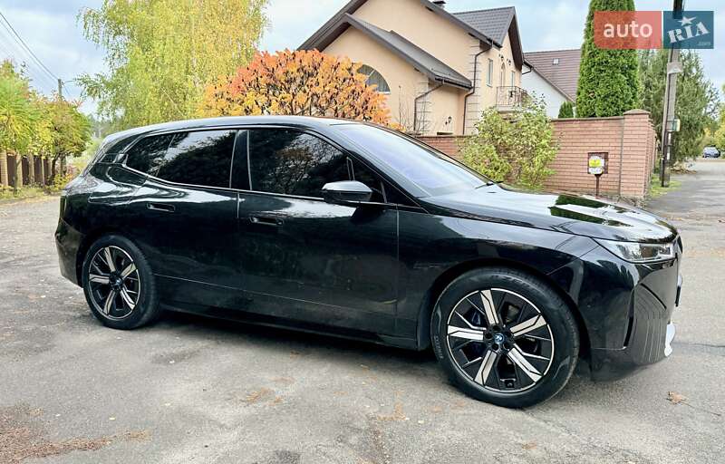 Внедорожник / Кроссовер BMW iX 2021 в Киеве