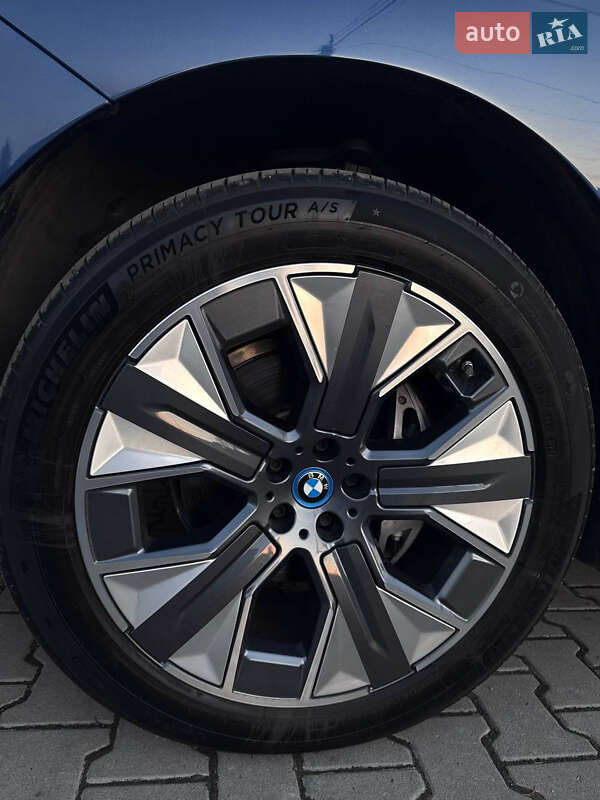 Внедорожник / Кроссовер BMW iX 2024 в Ужгороде