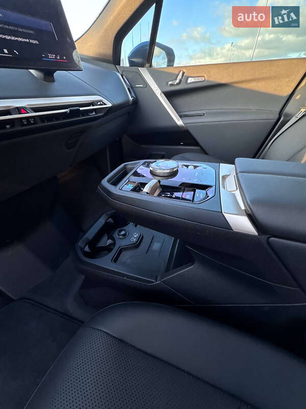 Внедорожник / Кроссовер BMW iX 2024 в Ужгороде
