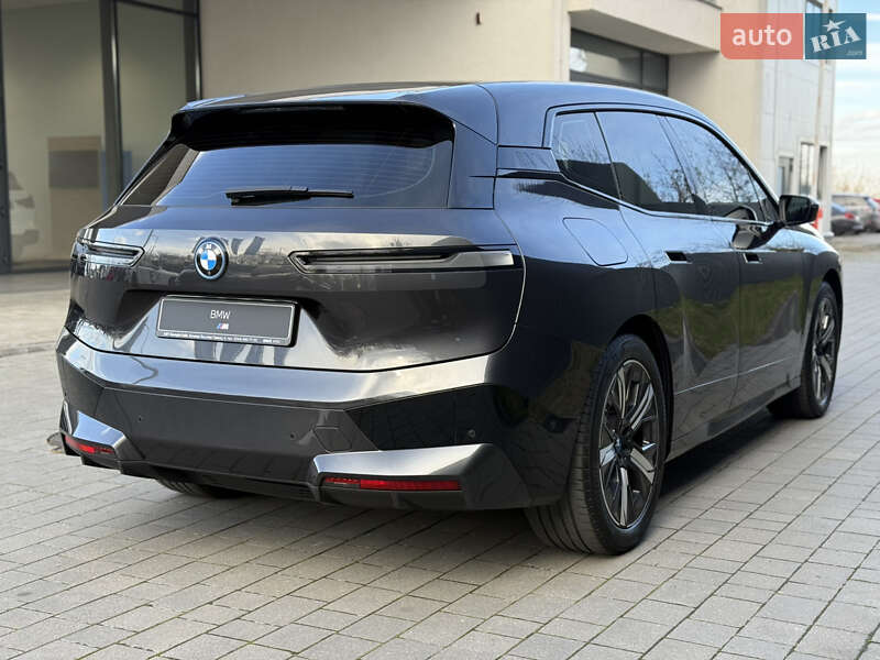 Внедорожник / Кроссовер BMW iX 2021 в Ивано-Франковске