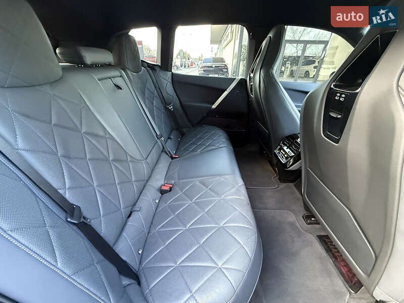 Внедорожник / Кроссовер BMW iX 2021 в Ивано-Франковске