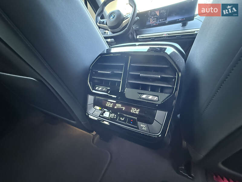 Внедорожник / Кроссовер BMW iX 2021 в Ивано-Франковске