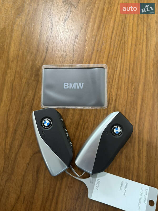 Внедорожник / Кроссовер BMW iX 2021 в Ивано-Франковске