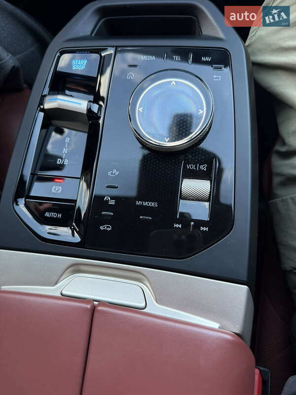Внедорожник / Кроссовер BMW iX 2022 в Киеве