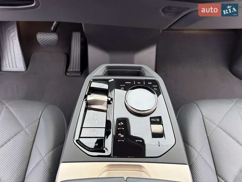 Внедорожник / Кроссовер BMW iX 2022 в Киеве