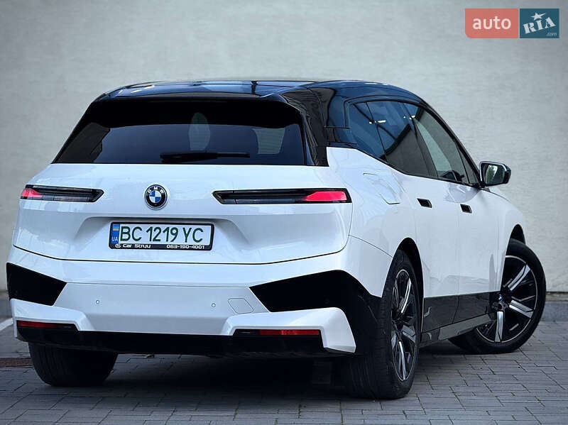 Позашляховик / Кросовер BMW iX 2021 в Стрию