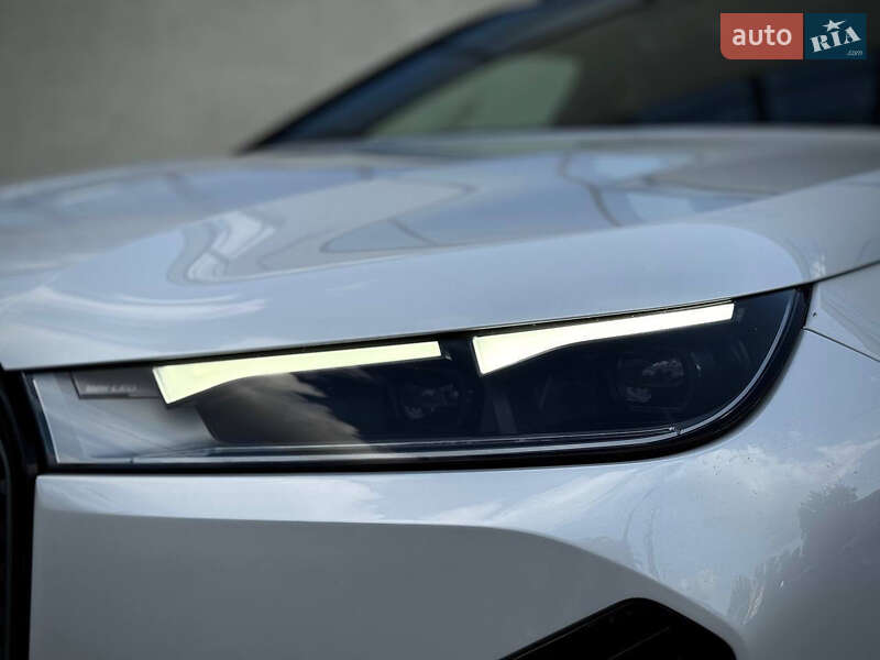 Позашляховик / Кросовер BMW iX 2021 в Стрию