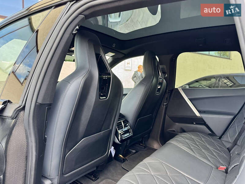 Позашляховик / Кросовер BMW iX 2021 в Стрию