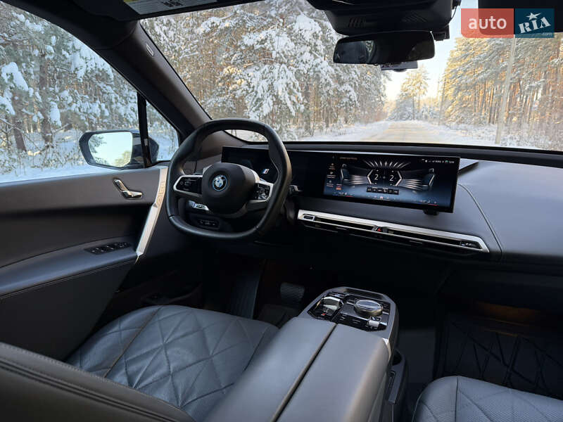 Внедорожник / Кроссовер BMW iX 2023 в Нетешине