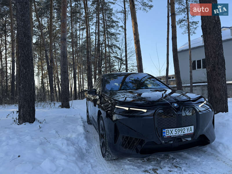 Внедорожник / Кроссовер BMW iX 2023 в Нетешине