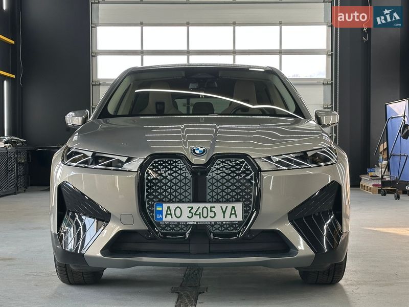 Внедорожник / Кроссовер BMW iX 2022 в Хусте