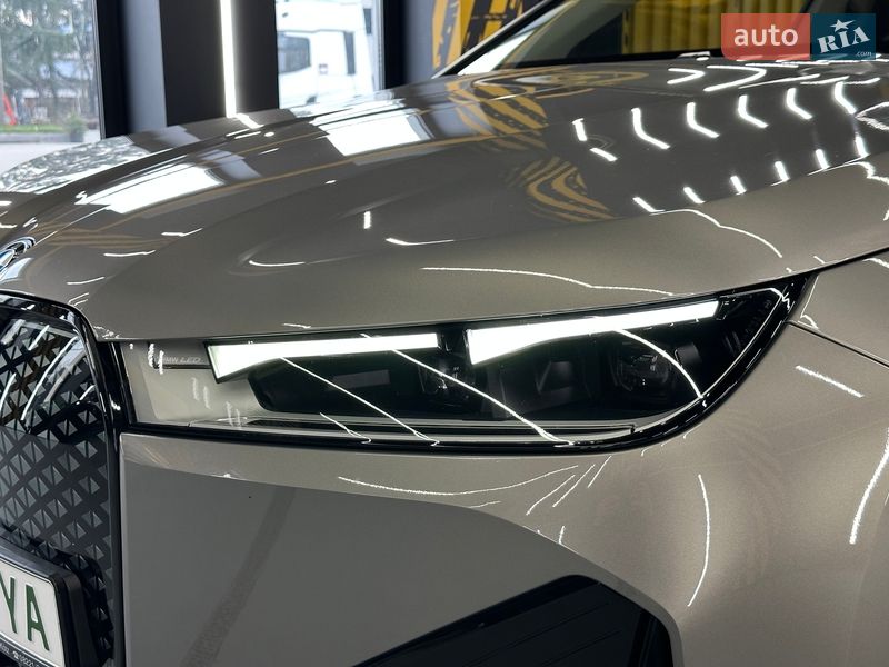 Внедорожник / Кроссовер BMW iX 2022 в Хусте