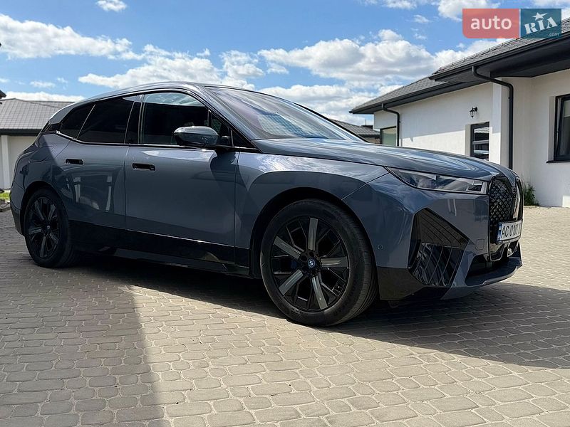 BMW iX 2021