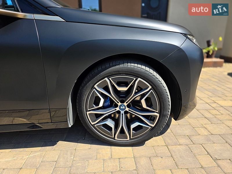 Позашляховик / Кросовер BMW iX 2021 в Ужгороді