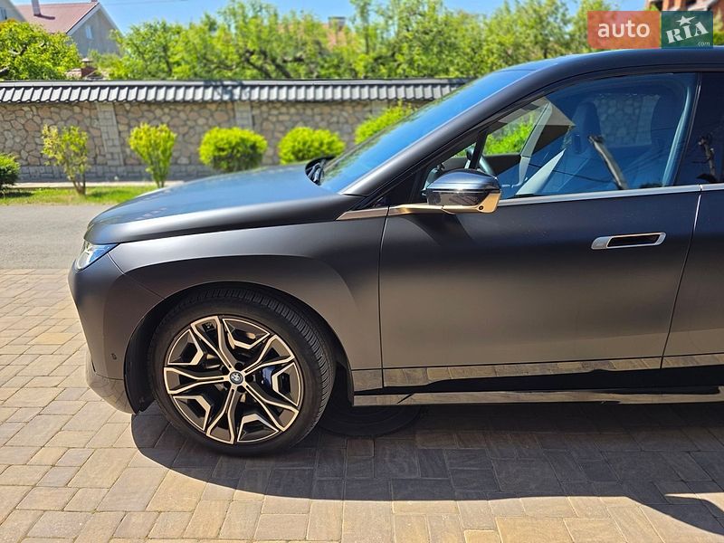 Позашляховик / Кросовер BMW iX 2021 в Ужгороді