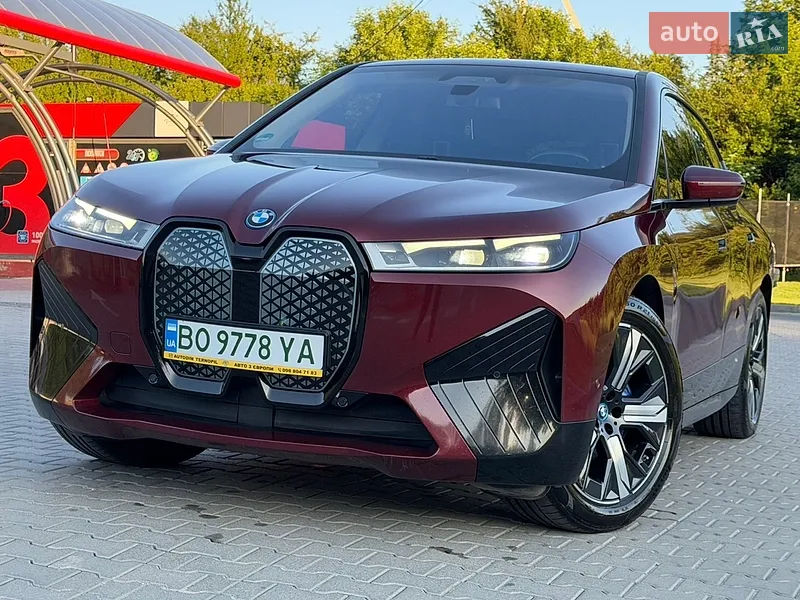 BMW iX