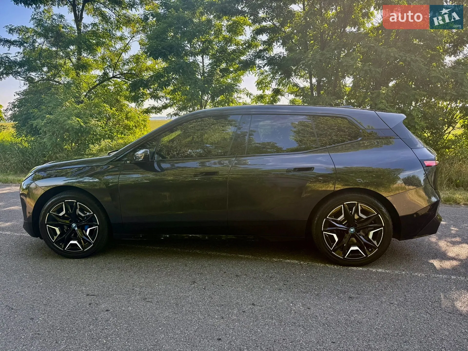 BMW iX 2022 VIN WBY11CF020CM15182 фото оголошення 8 з 22