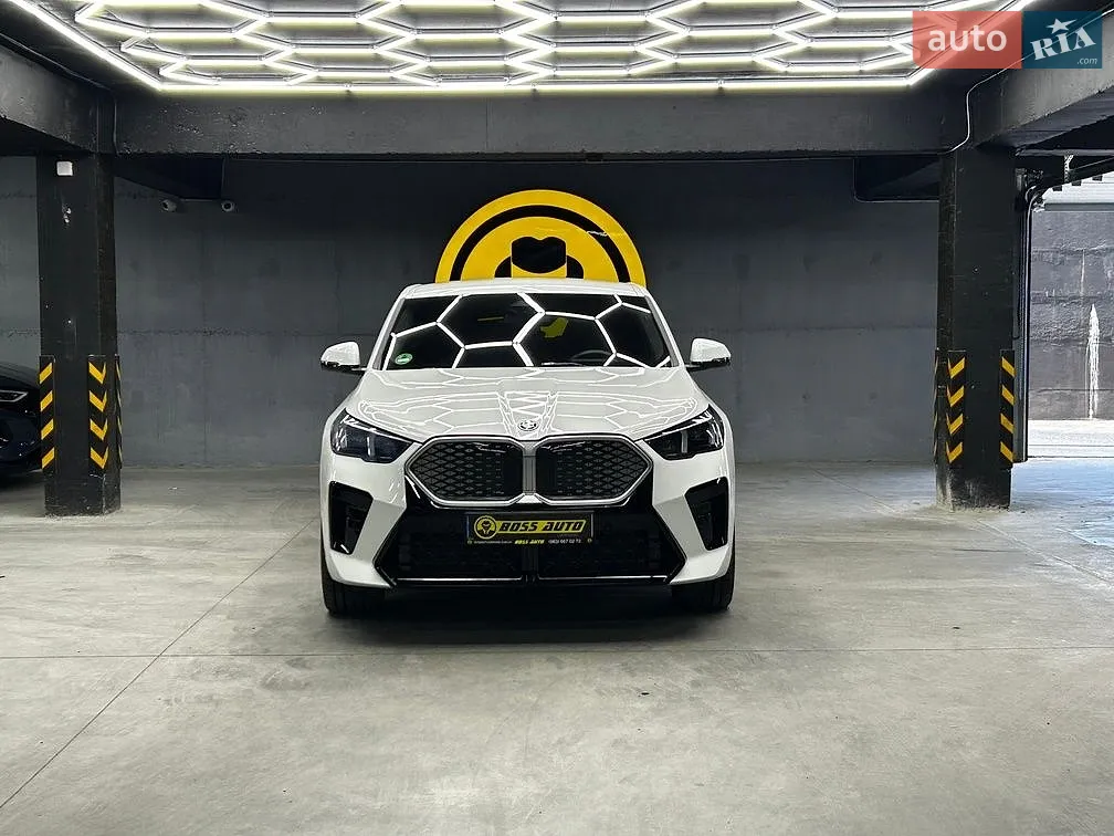2024 BMW iX2 - мініатюра 4