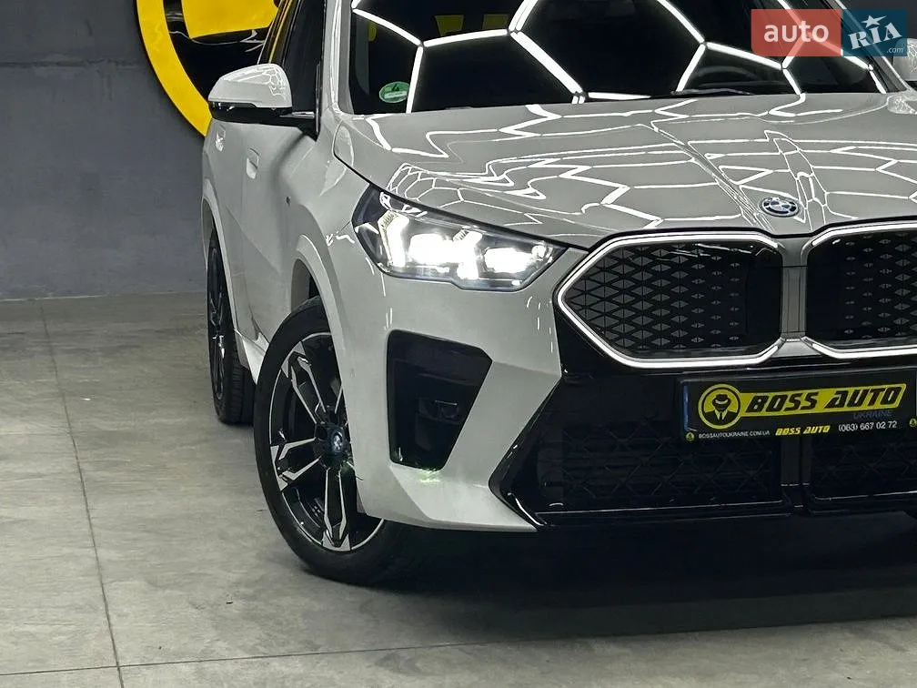 2024 BMW iX2 - мініатюра 2