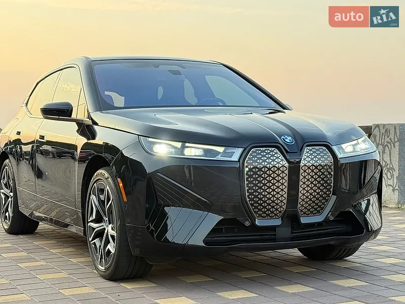 BMW iX