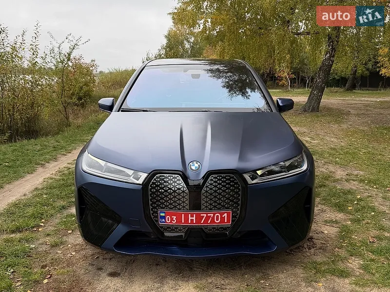 BMW iX