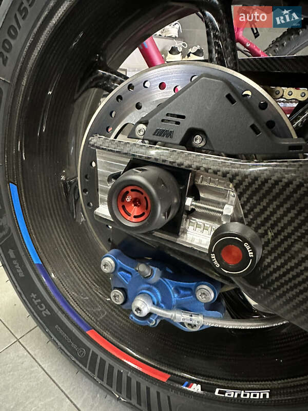 Спортбайк BMW M 1000RR 2024 в Киеве фото 15 Спортбайк BMW M 1000RR 2024 в Киеве