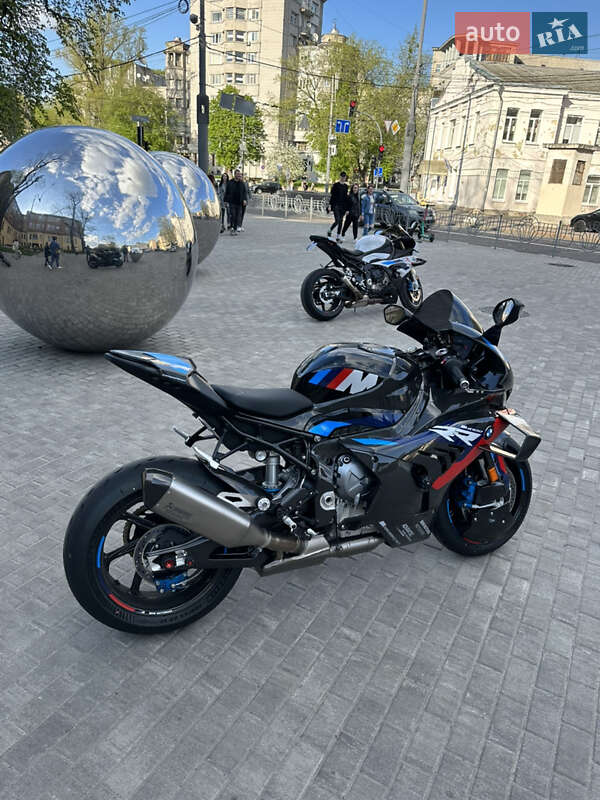 Спортбайк BMW M 1000RR 2024 в Киеве фото 18 Спортбайк BMW M 1000RR 2024 в Киеве