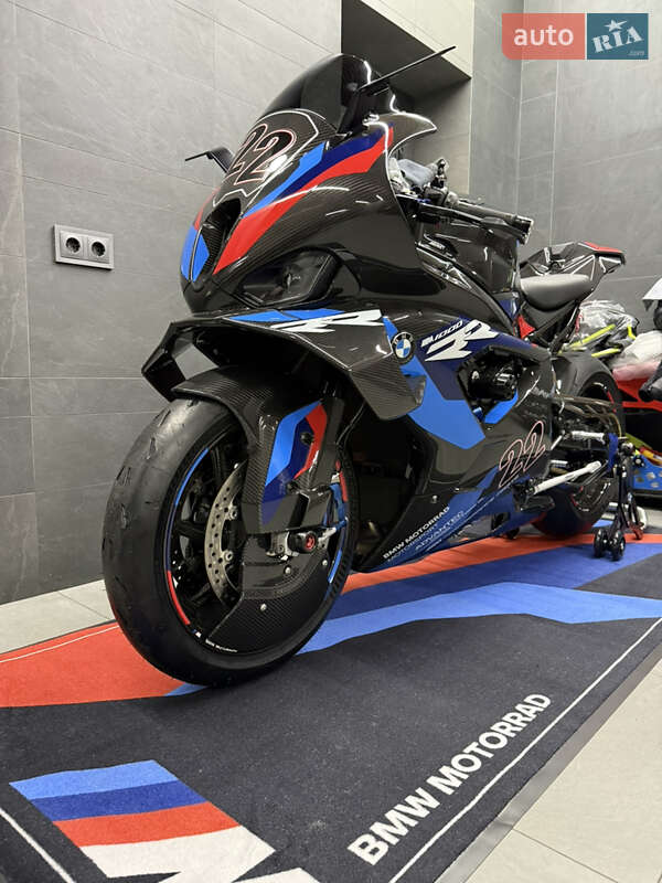 Спортбайк BMW M 1000RR 2024 в Киеве фото 24 Спортбайк BMW M 1000RR 2024 в Киеве