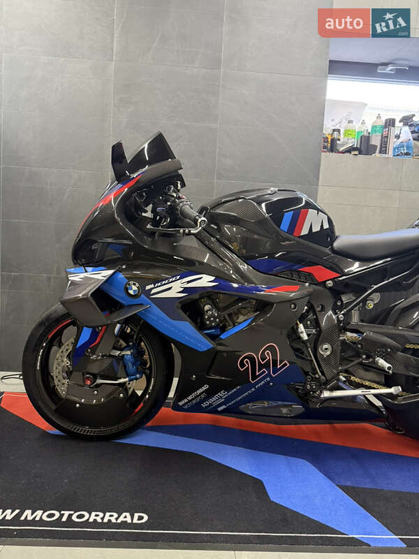 Спортбайк BMW M 1000RR 2024 в Киеве фото 28 Спортбайк BMW M 1000RR 2024 в Киеве