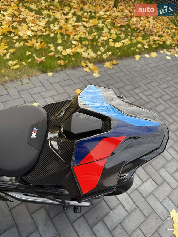 Спортбайк BMW M 1000RR 2024 в Киеве фото 47 Спортбайк BMW M 1000RR 2024 в Киеве